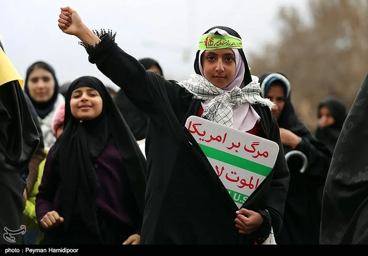 ویژه‌برنامه «روز روشنایی» در مناطق ۲۲گانه تهران