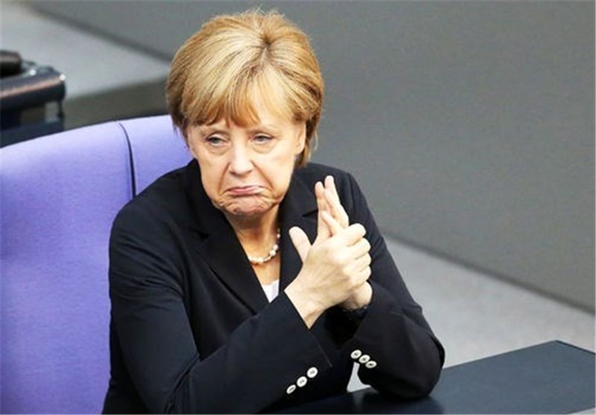 تداوم کاهش محبوبیت مرکل و افزایش رضایتمندی از حزب افراطی آلمان