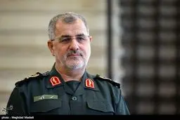 سردار پاکپور: سپاه روزانه هزاران پرس غذای گرم بین زلزله‌زدگان غرب کشور توزیع می‌کند