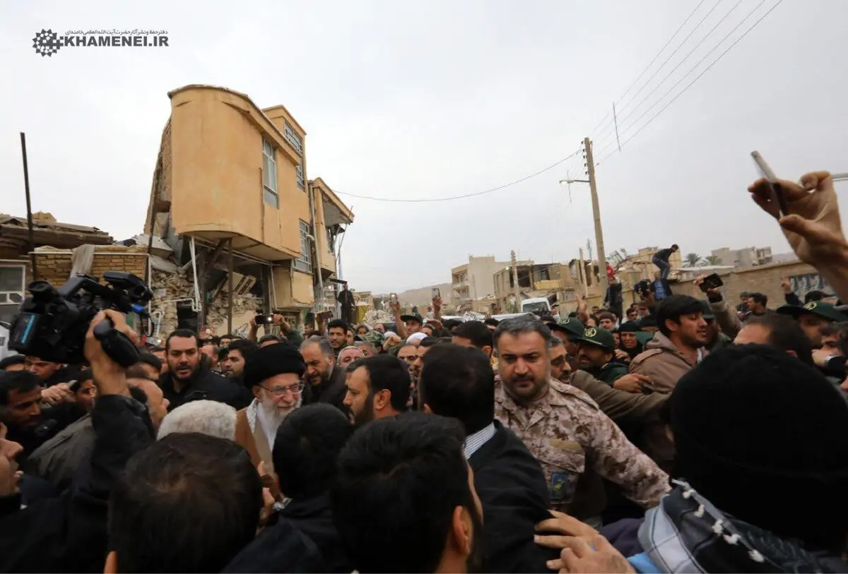 سفر رهبرانقلاب به مناطق زلزله‌زده کرمانشاه