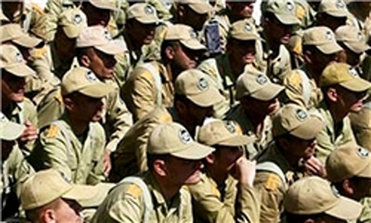 ۴ مصوبه فرمانده کل قوا برای تسهیل در امور سربازان مناطق زلزله‌زده کرمانشاه