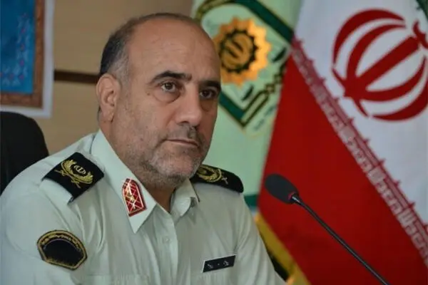 وقتی ناجا به سرباز مامور انتقال متهم خطرناک فقط دستبند می‌دهد