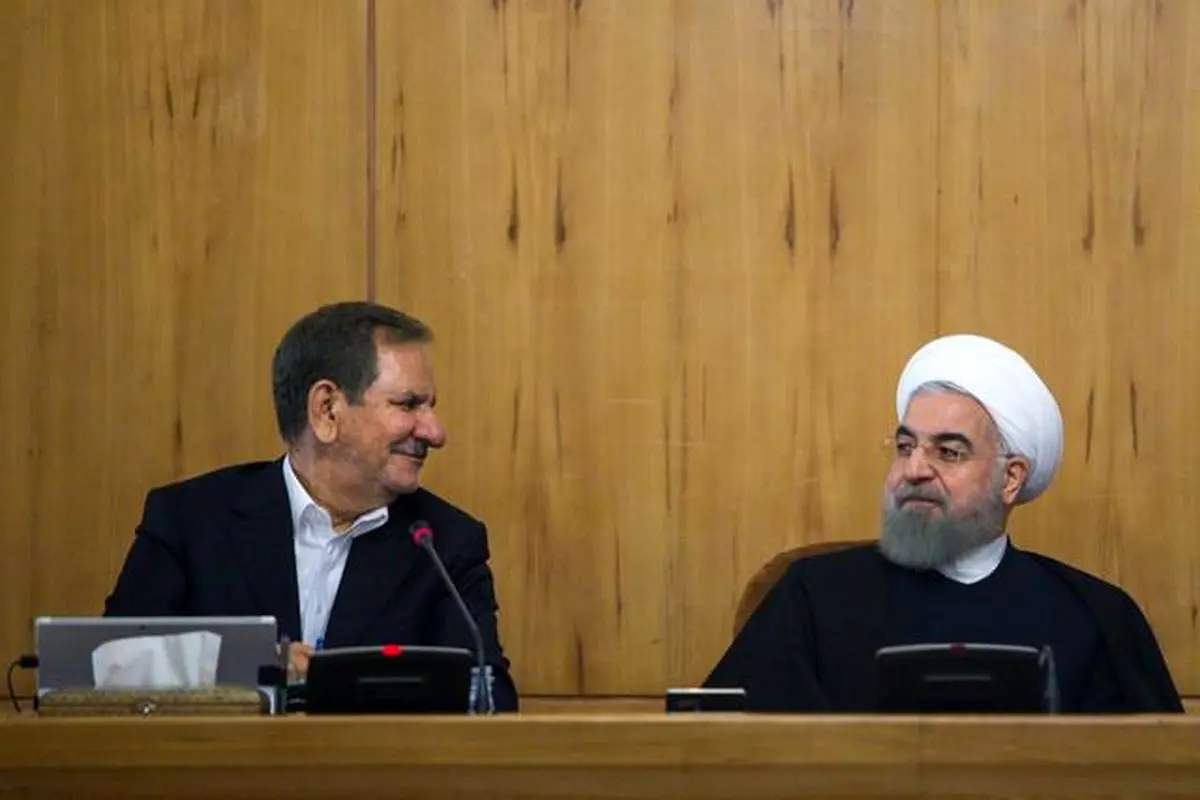 کمیسیون نظارت بر تبلیغات انتخابات تخلفات ستادهای روحانی و جهانگیری را رسیدگی کند