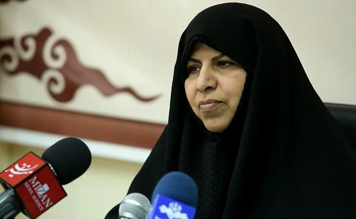 برخی ایراد می‌گیرند که چرا با فقرا عکس می‌گیرید بعد خودشان کوه می‌روند و با آن وضعیت عکس‌ها را منتشر می‌کنند