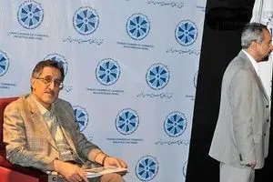 دستور نهاوندیان به رئیس اتاق بازرگانی تهران برای برگزاری میتینگ انتخاباتی در نشست اتاق/ حمله بی‌سابقه خوانساری به رقیب اصلی روحانی!