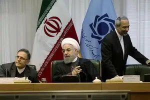 ۵ تخلف انتخاباتی دولت چند روز مانده به انتخابات