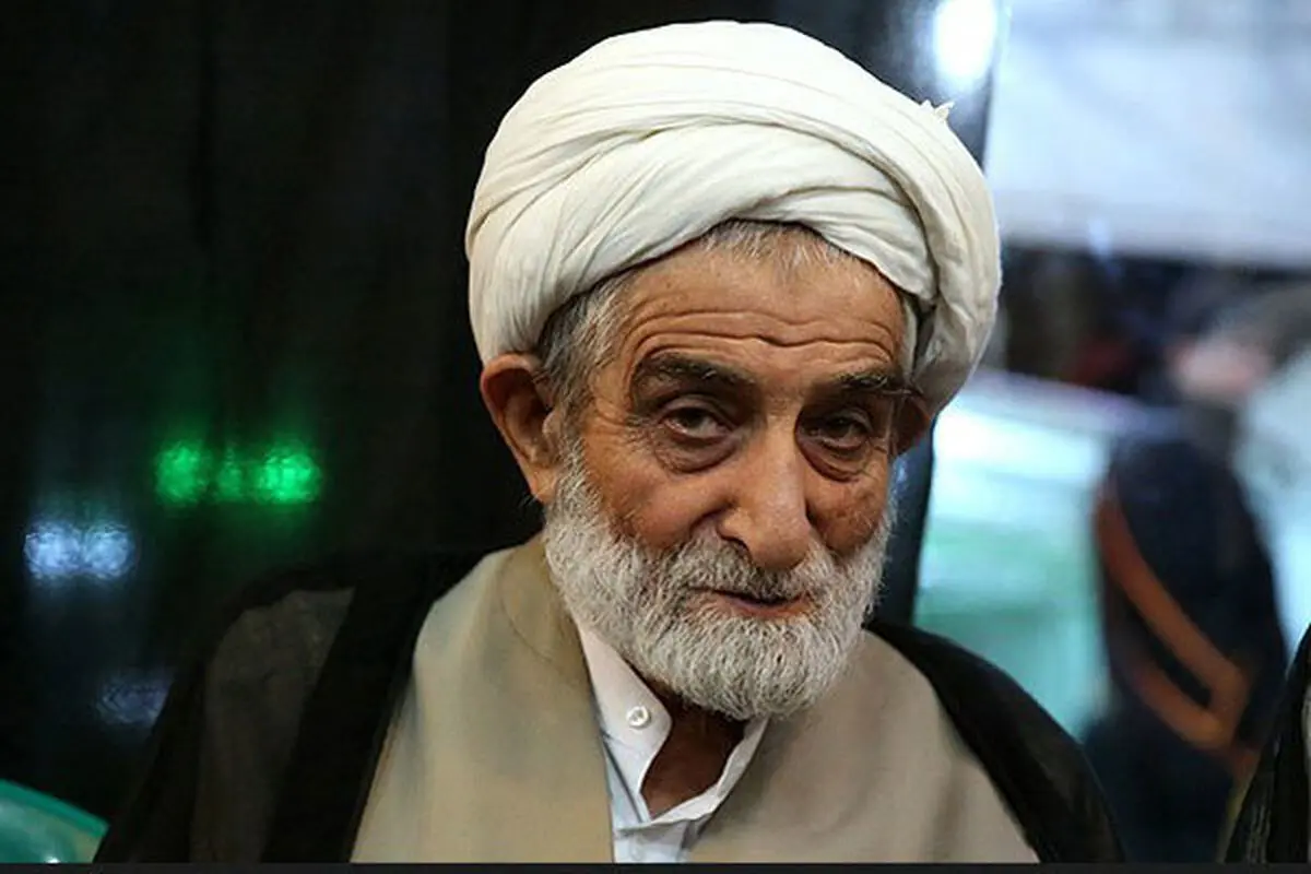 رأی خود را به نام برادر گرانقدرم "سیدابراهیم رئیسی" به صندوق می‌اندازم