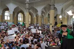 حجت‌الاسلام رئیسی را اصلح می‌دانم و حمایتش می‌کنم