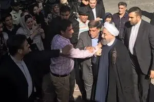 هر نامزدی که انتخاب می‌شود باید با وحدت، همدلی، نشاط و شادی به او کمک کنیم