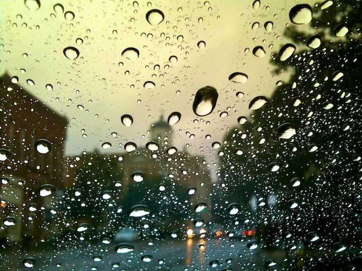 امروز گرمترین روز تهران از ابتدای سال است/ بارش باران در ۱۰ استان کشور