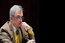 بیش از ۵۰ درصد از واحدهای صنعتی به طور کامل خوابیده‌اند