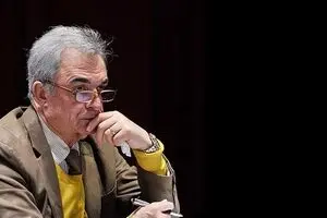 بیش از ۵۰ درصد از واحدهای صنعتی به طور کامل خوابیده‌اند