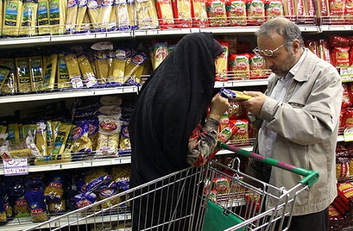 سفره ماه رمضان مردم در دولت روحانی ۶۱ درصد آب رفت!/ ماه رمضان ۹۶ گران‌ترین ماه رمضان تاریخ ایران + نمودار