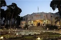 توهین عجیب وزیر بهداشت در واکنش به سوال یک خبرنگار/ عدم پاسخگویی آخوندی به مسکن مهر و خرید هواپیما از آمریکا