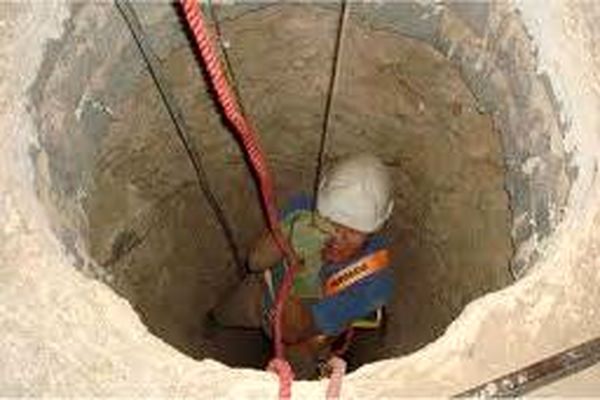 سقوط مرگبار کارگر ۲۵ ساله در چاه ۳۰ متری