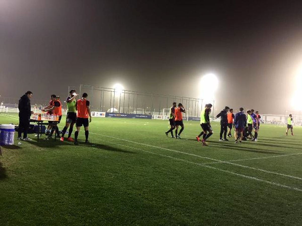 یک دقیقه سکوت در تمرین تیم ملی فوتبال برای قربانیان حملات تروریستی تهران