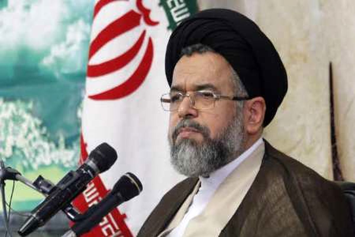 عیادت وزیر اطلاعات از مجروحان حادثه تروریستی تهران