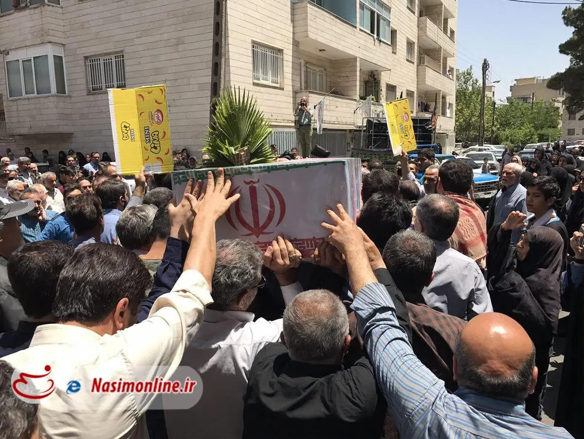 تشییع پیکر شهید سیدمهدی تقوی از شهدای حادثه تروریستی مجلس