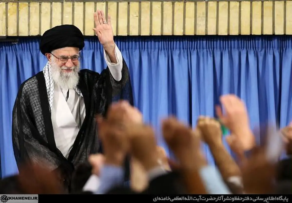 جمعی از اهالی فرهنگ، شعر و ادب فارسی با رهبر انقلاب دیدار می‌کنند