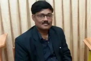 غزل زیبای شاعر هندی/ مرغ دلم با یاد تو به عرش می برد