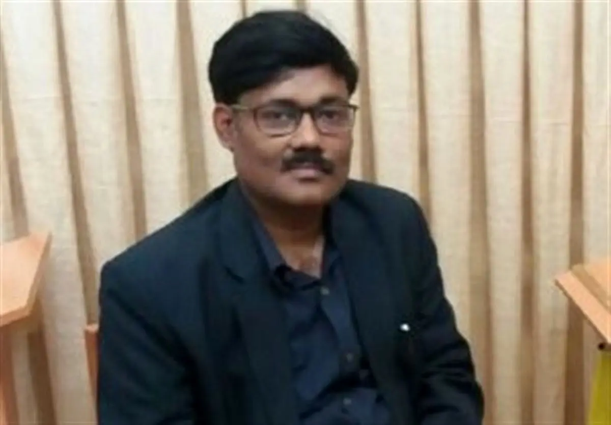 غزل زیبای شاعر هندی/ مرغ دلم با یاد تو به عرش می برد