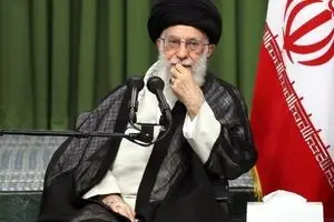 رقص شمشیر جاهلیت مدرن در کنار جاهلیت‌ قبیلگی را هجو کنید/حوادث سوریه‌،عراق ومدافعان حرم درخور سرودن هزاران شعر است