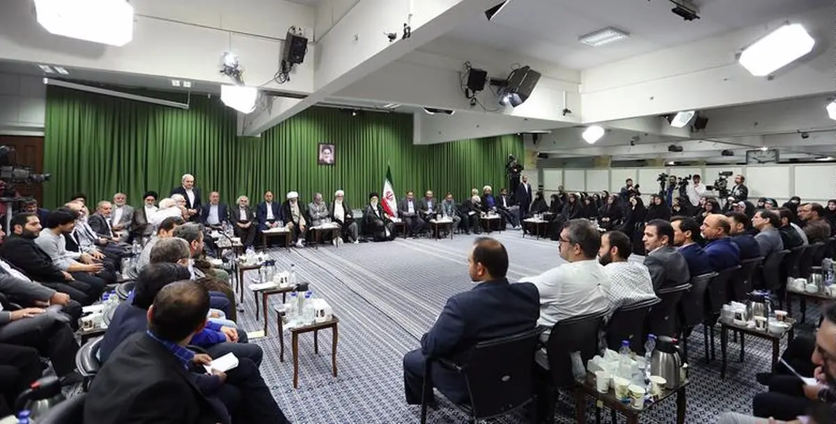 پخش مشروح دیدار شاعران با رهبر معظم انقلاب امشب از شبکه یک