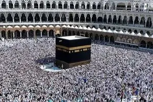 عربستان از ورود اتباع قطری به مکه ممانعت کرد/ سعودی‌ها یک مسلمان قطری را از صحن کعبه بیرون کرده‌اند