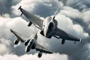 آمریکا: مسیر جنگنده‌هایمان را در سوریه تغییر دادیم تا از تهدیدات به دور باشیم