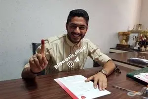 مصلح با عقد قرارداد ۲ ساله پرسپولیسی شد + عکس