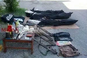 ۵ نفر از عوامل مرتبط با داعش در بندر جاسک دستگیر شدند/ کشف و ضبط مواد منفجره، اسلحه و پرچم داعش + تصاویر