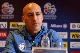 با جذب چند بازیکن بین‌المللی می‌توانیم سال آینده مدعی قهرمانی باشیم