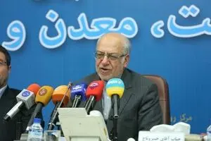 وزارت صنعت توانایی ایجاد اشتغال ۴۵۰ هزار نفر را دارد