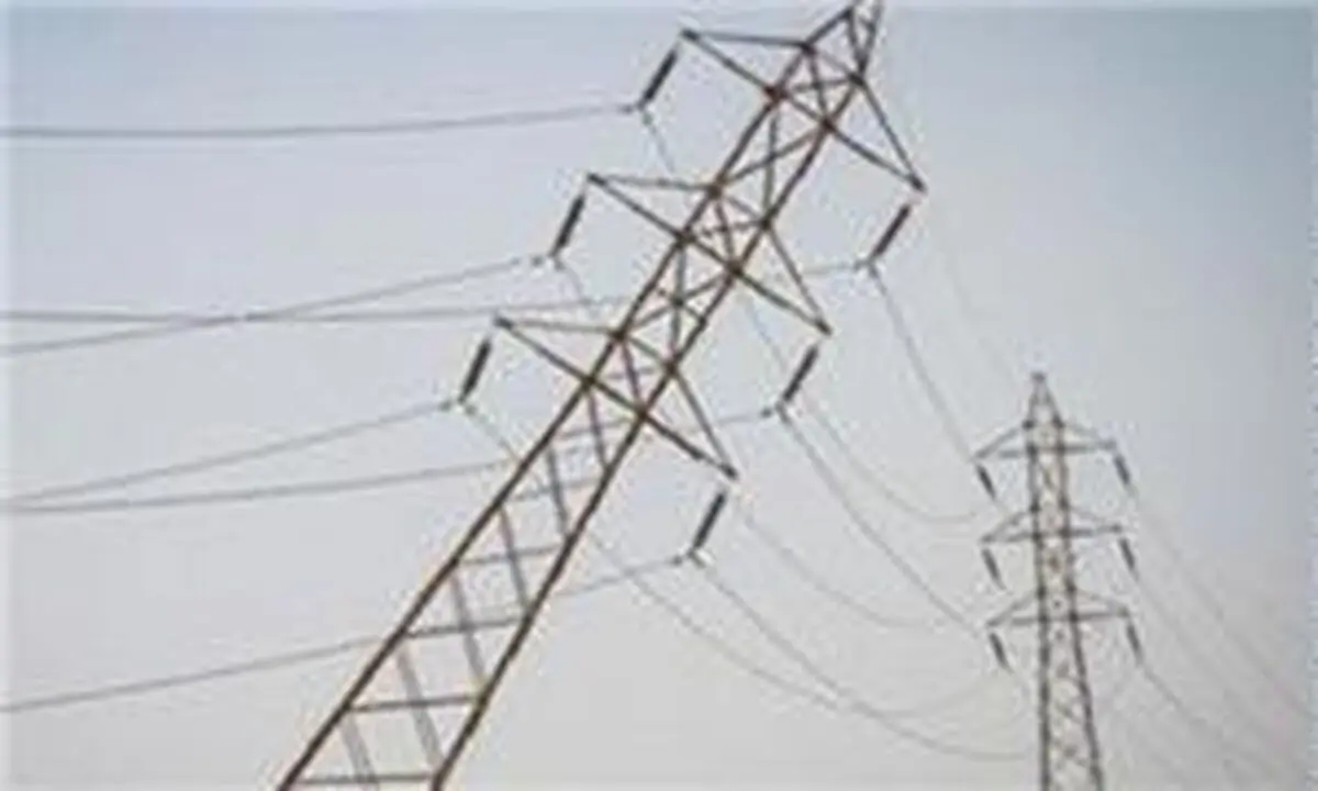 داعش ۳ دکل انتقال برق را در غرب الرمادی منفجر کرد/ کل برق منطقه البغدادی قطع شد