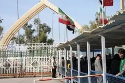 عبور زوار اربعین از مرز خسروی قطعی شد