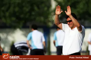 قلعه‌نویی: کسی که قول قهرمانی می‌دهد کلاهبردار است/ آذری: ذوب‌آهن به فرمانده مقتدر نیاز داشت و قلعه‌نویی اصلح‌ بود