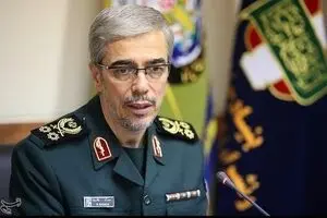 نظام سلطه فعلاً توان درگیری با ما را ندارد/ در حوزه موشکی جزو قدرت‌های بزرگ دنیا هستیم