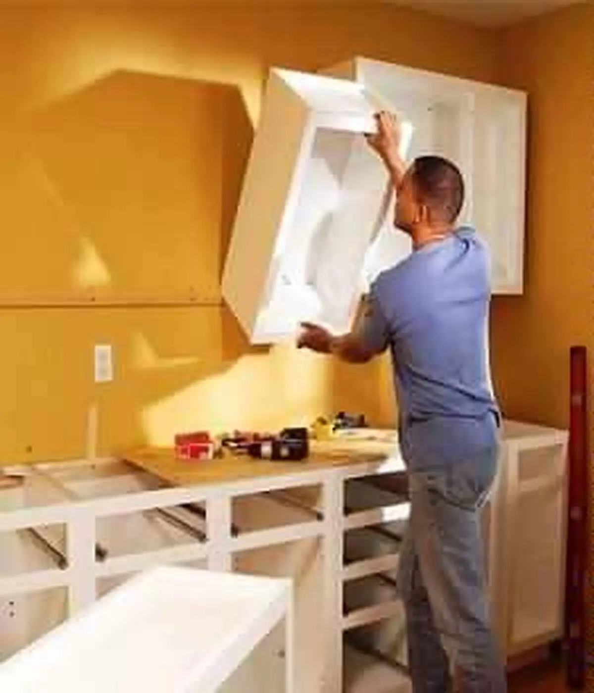 ۵۰ درصد واحدهای کابینت‌سازی تعطیل هستند!/ رکود در مسکن بازار کابینت‌سازی را هم کساد کرد