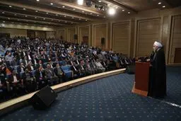 موفقیت‌های ملت ایران مرهون ایثار، فداکاری و جهاد در راه خدا است/ تاکید بر پیگیری موضوع بیمه والدین شهدا