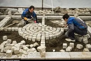 خیابان دماوند تقاطع امیرکیایی سنگ فرش می‌شود