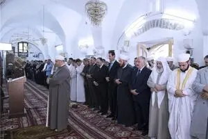 بشار اسد نماز عید فطر خود را در 