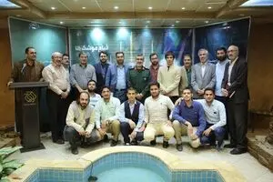 عیدی اهالی شعر و ادب به فرمانده عملیات 
