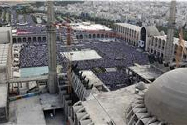 مراسم نماز عید سعید فطر در مصلای امام خمینی آغاز شد