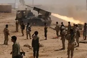 ارتش یمن یکی کشتی متجاوز را در سواحل مخاء هدف قرار داد