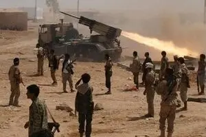 ارتش یمن یکی کشتی متجاوز را در سواحل مخاء هدف قرار داد