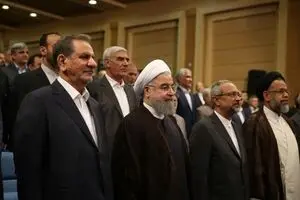 انتخاب مجدد روحانی سقوط ۴۱ درصدی تعداد معاملات بورس و افت ۳۶ درصد ارزش معاملات بازار سرمایه را رقم زد!+ جدول