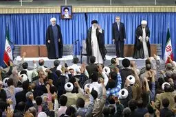 نماهنگ دیدار مسئولان نظام و سفرای کشورهای اسلامی با رهبر انقلاب