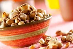 آمریکا رتبه اول صادرات پسته را از ایران گرفت!/ صادرات ۶۳۶ میلیون دلار پسته در سال ۹۵