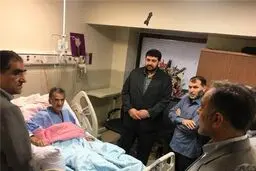 وزیر بهداشت و ده‌نمکی از حبیب‌الله کاسه‌ساز عیادت کردند
