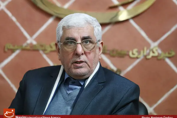 دستگاه دیپلماسی بسیار ساده از نشست منافقین در فرانسه عبور کرد/ اگر دولت روحانی مقتدر بود با فرانسه قطع رابطه می‌کرد